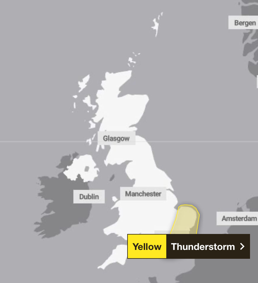 Thunder and Lightning will affect southeast of England on Friday overnight on Saturday Saturday