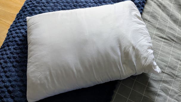 Slumberdown Cool Summer Nights Pillow