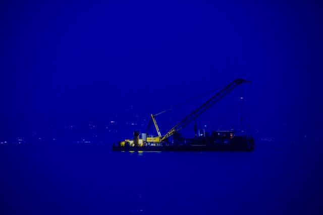 ITALIA SUPERYATE HUNDIDO