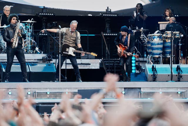 Bruce Springsteen to kick off new tour in Minneapolis amid criticisms ...