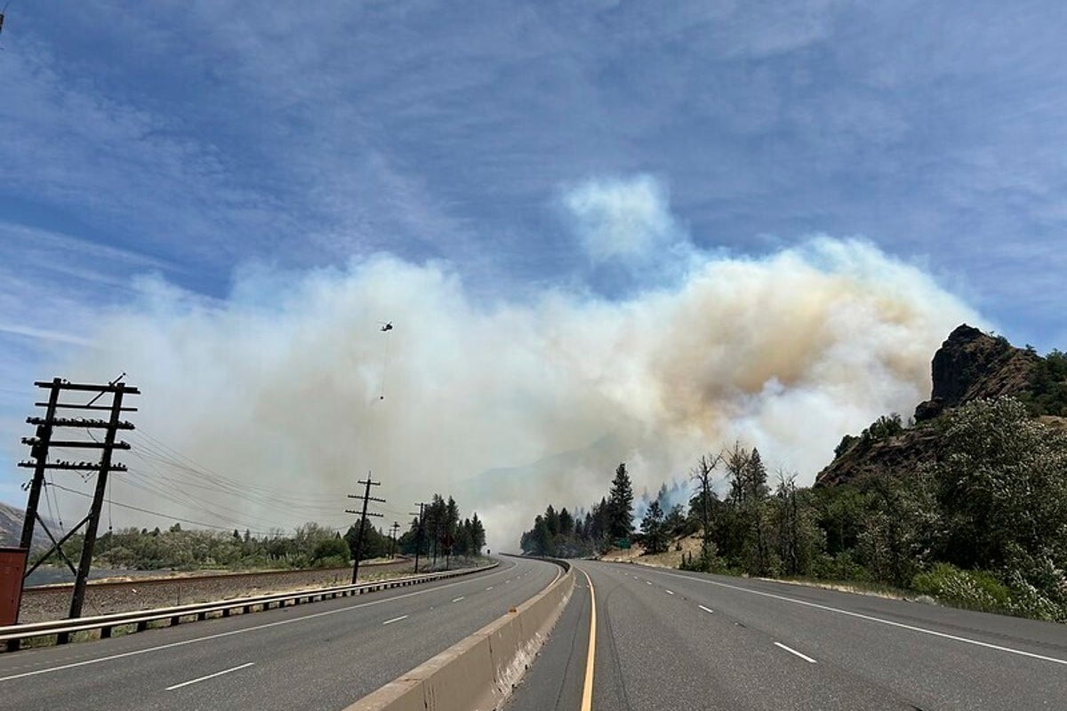 Oregon wildfire prompts evacuations and closes interstate in Columbia River Gorge