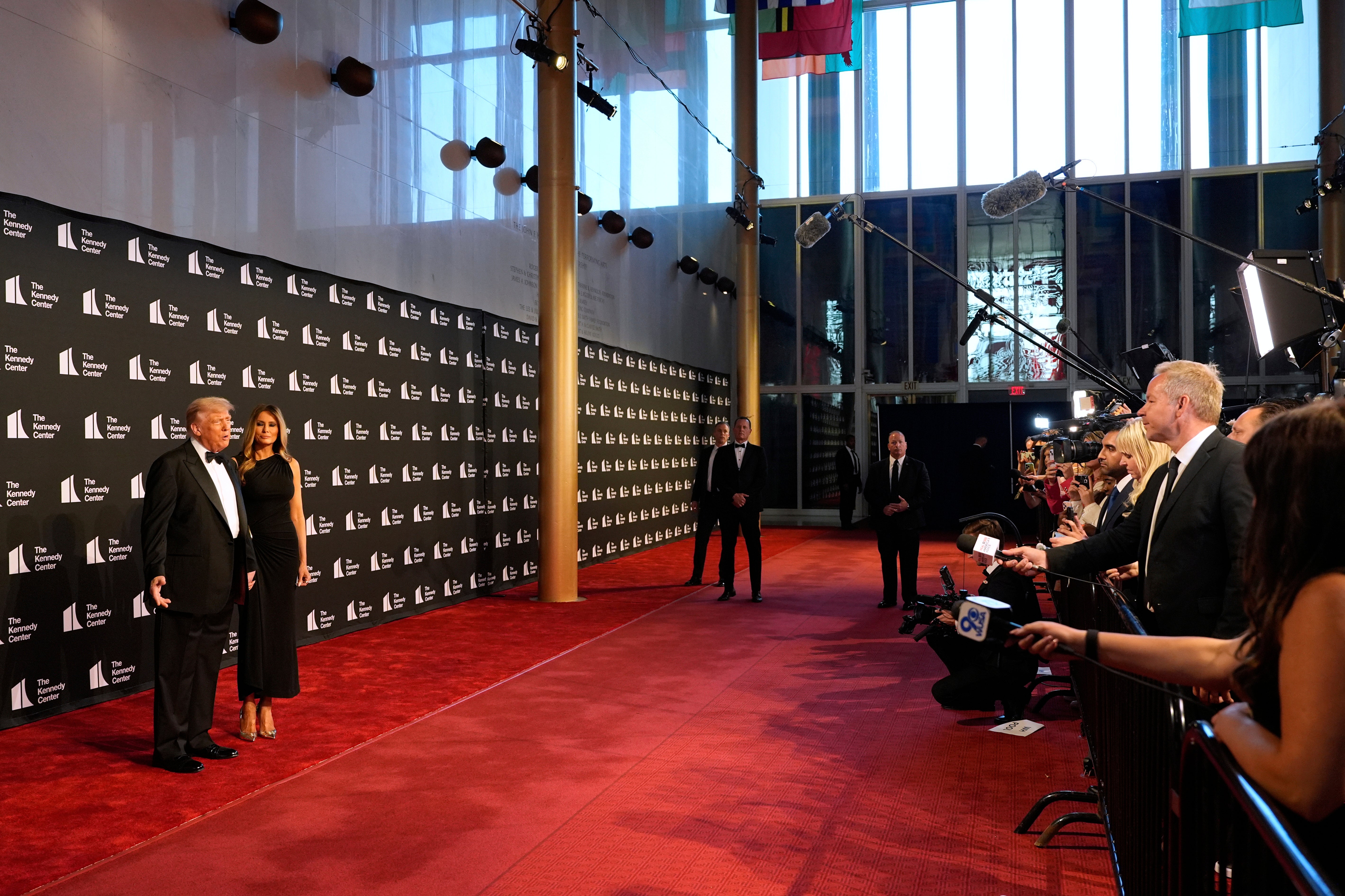 TRUMP-LOS MISERABLES