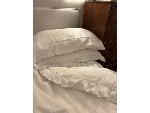 Only Curls silk pillowcase