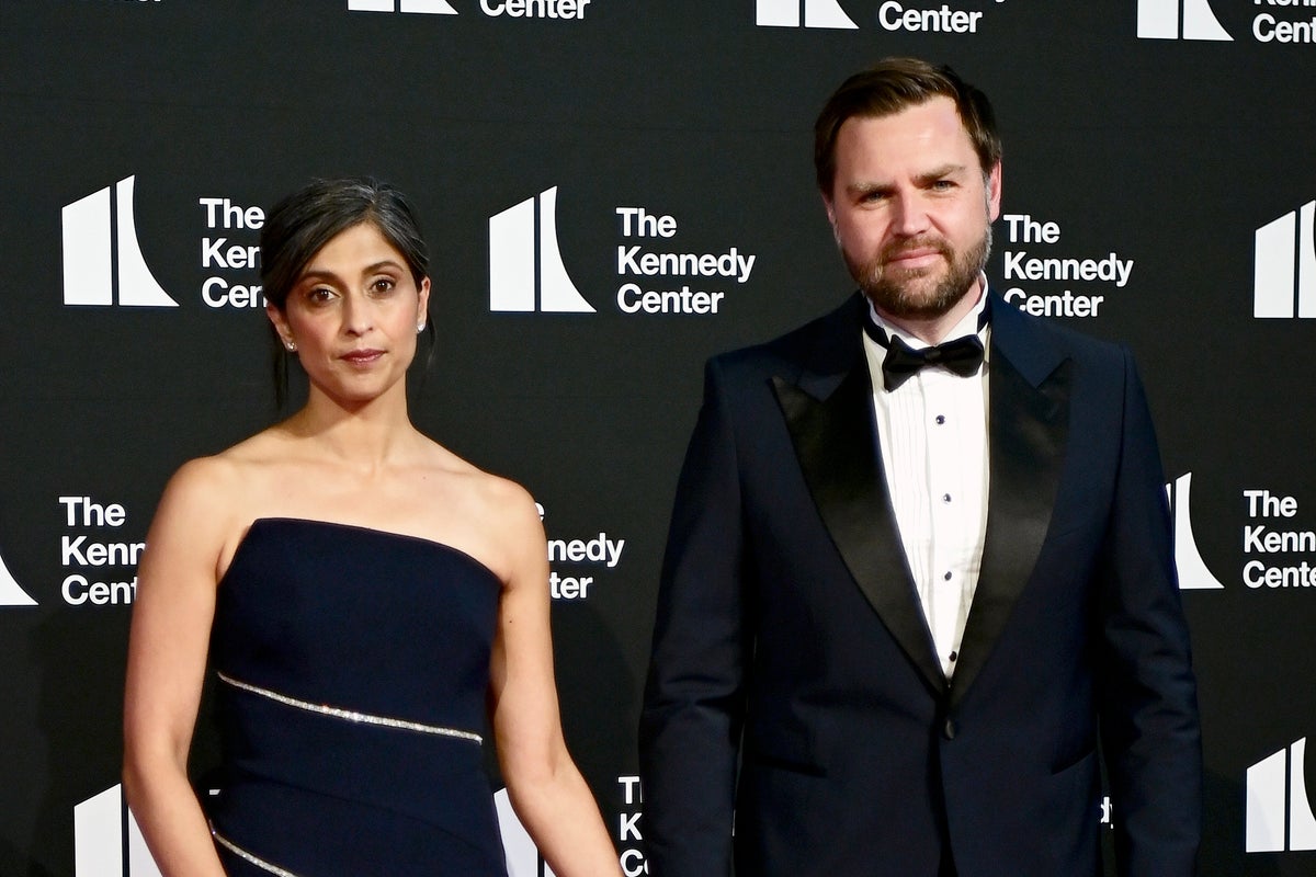 JD Vance roasted over ‘tone deaf’ Sweeney Todd joke prior to attending Les Misérables JD Vance roasted over ‘tone deaf’ Sweeney Todd joke prior to attending Les Misérables