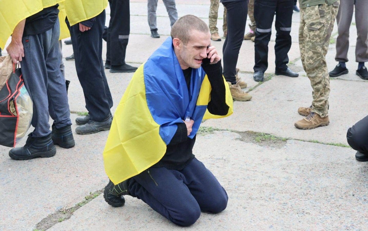 The Ukrainian POWs were returned to an undisclosed location