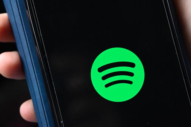 <p>La plataforma musical ha presentado una actualización temporal de su logotipo para celebrar su vigésimo aniversario</p>