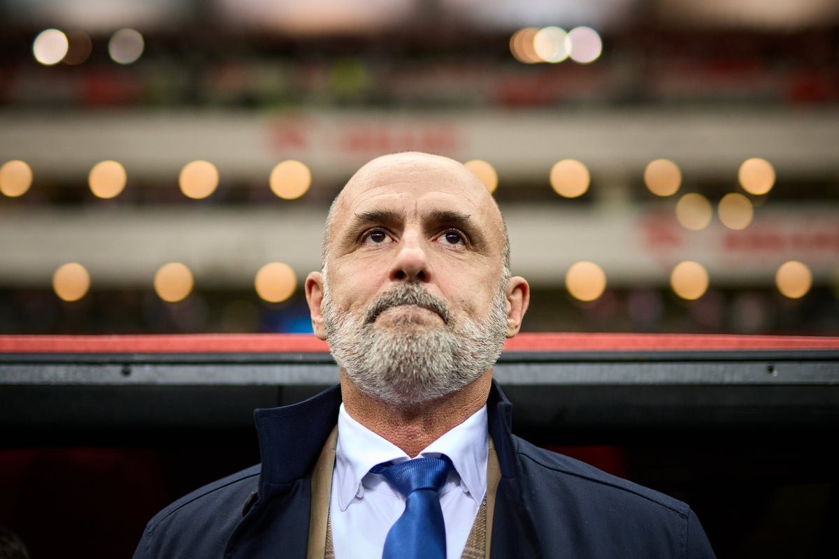 Poland National Soccer Coach Resigns Amid Lewandowski Captaincy Dispute