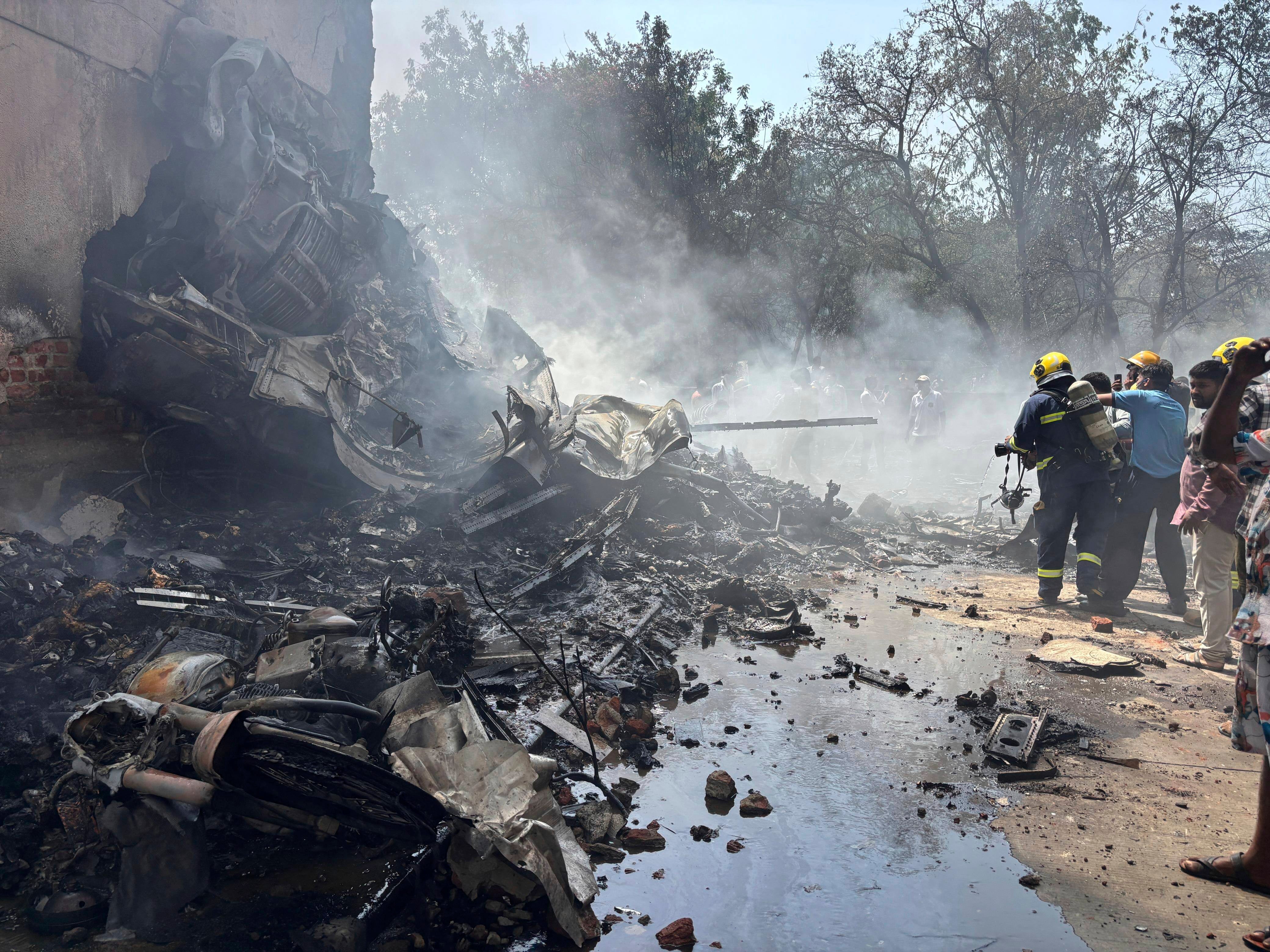 India-Plane-Crash-bsm9bobh.jpeg