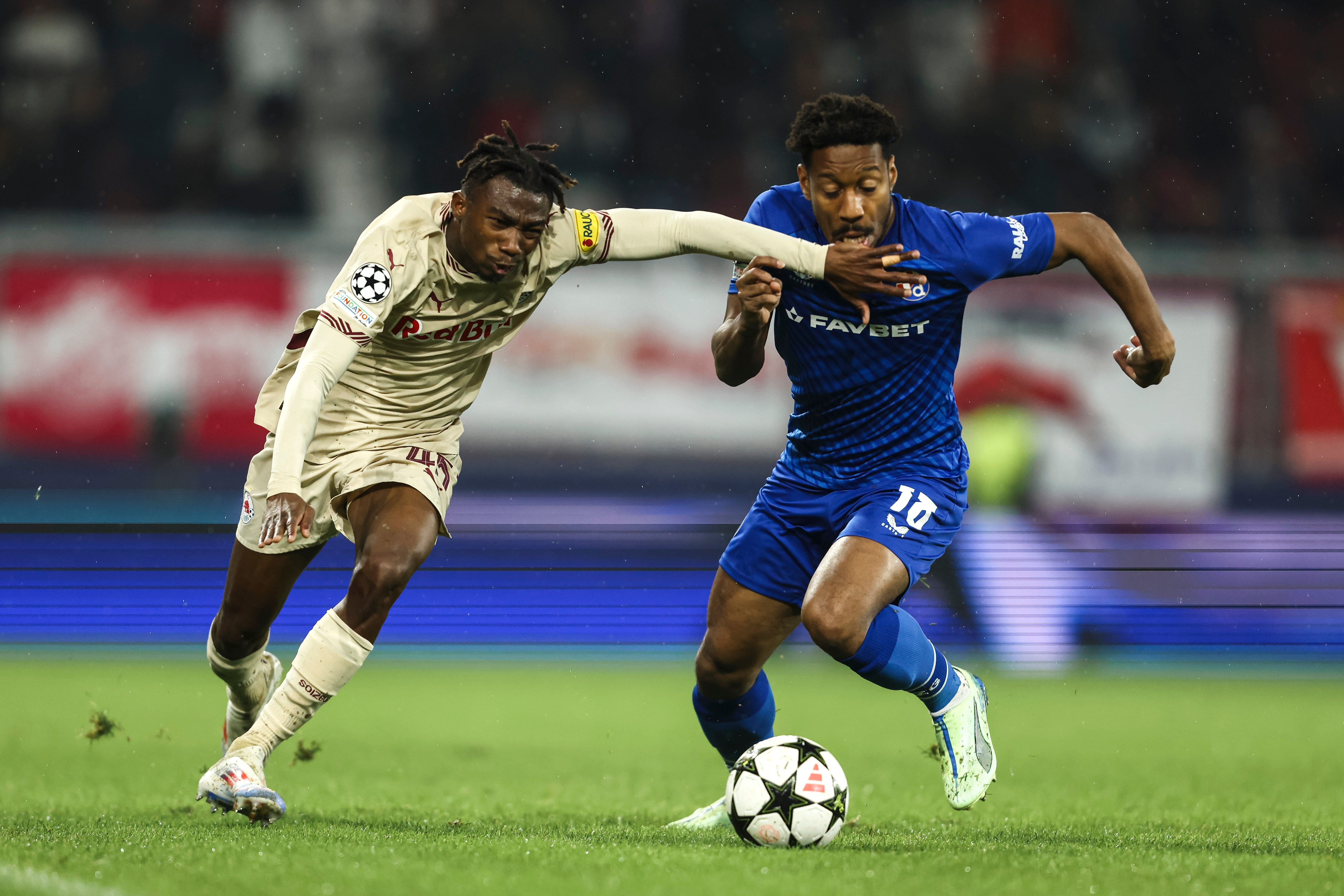 Dorgeles Nene in action for Salzburg against Dinamo