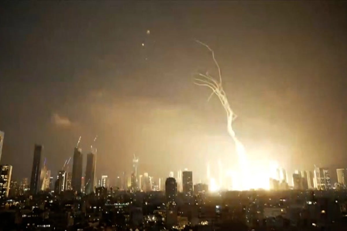 Iranian missiles hit Tel Aviv as tensions continue to escalate between Tehran and Israel