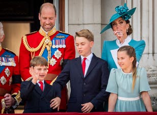 Prince George nudges Louis for waving on Buckingham Palace balcony