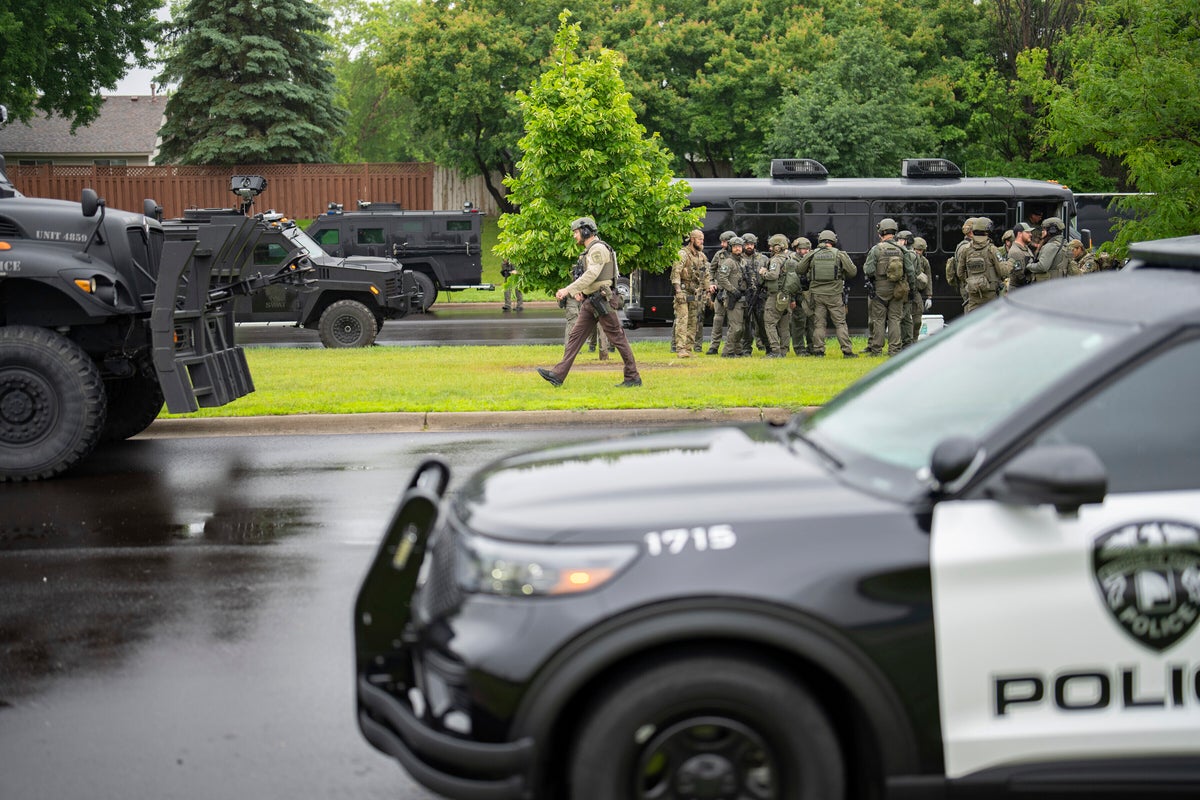 https://static.independent.co.uk/2025/06/14/15/Minnesota-Lawmakers_Shot_29260.jpg?width=1200&height=800&crop=1200:800