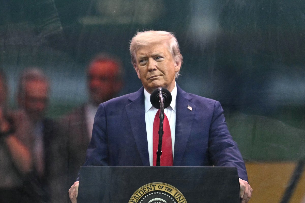 Trump military parade live: President promotes American fighting strength as he addresses DC crowd