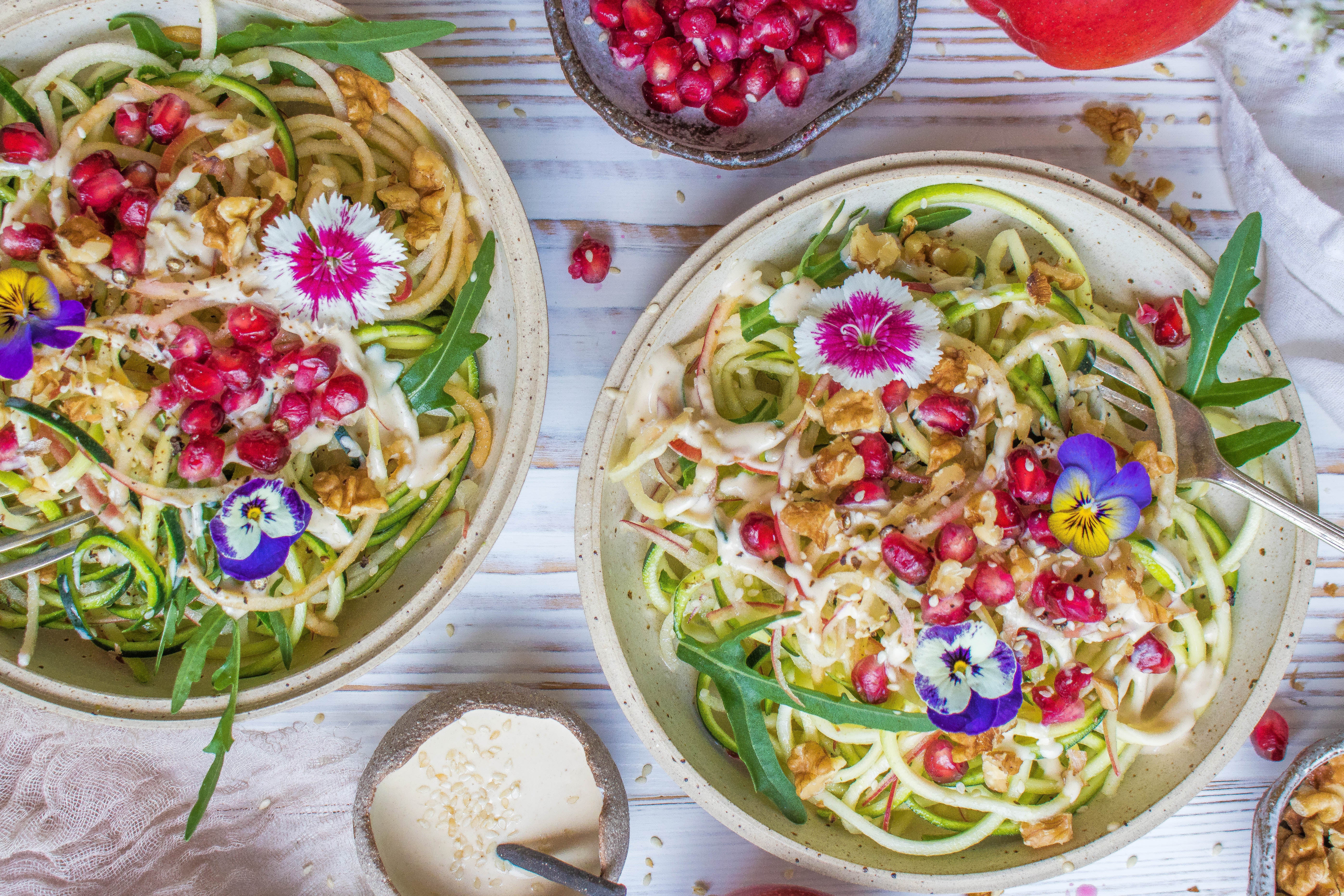 This crunchy courgette and apple salad stays fresh in your cool bag – a refreshing bite between sandwiches