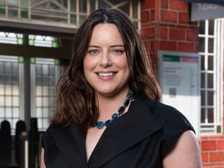 EastEnders fans react as Michelle Ryan returns as Zoe Slater after BBC