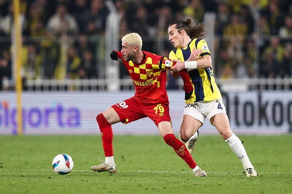 Romulo, left, of Turkish side Goztepe