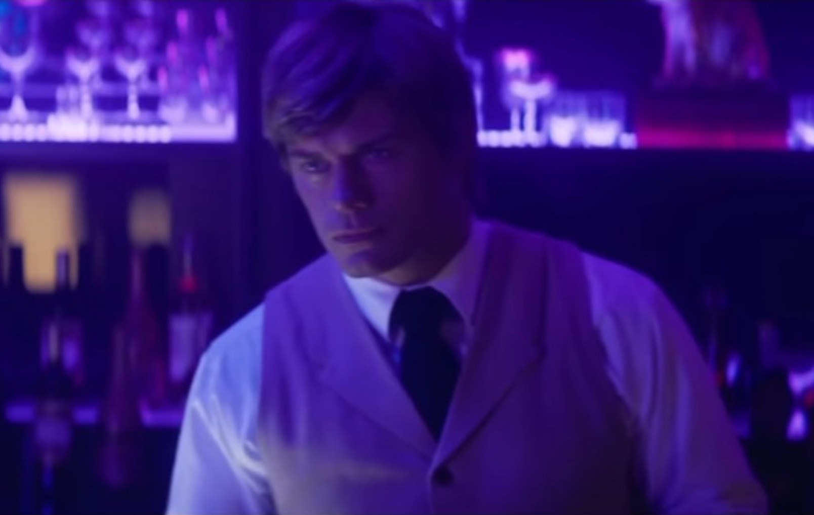 Cody Rhodes en la pistola desnuda