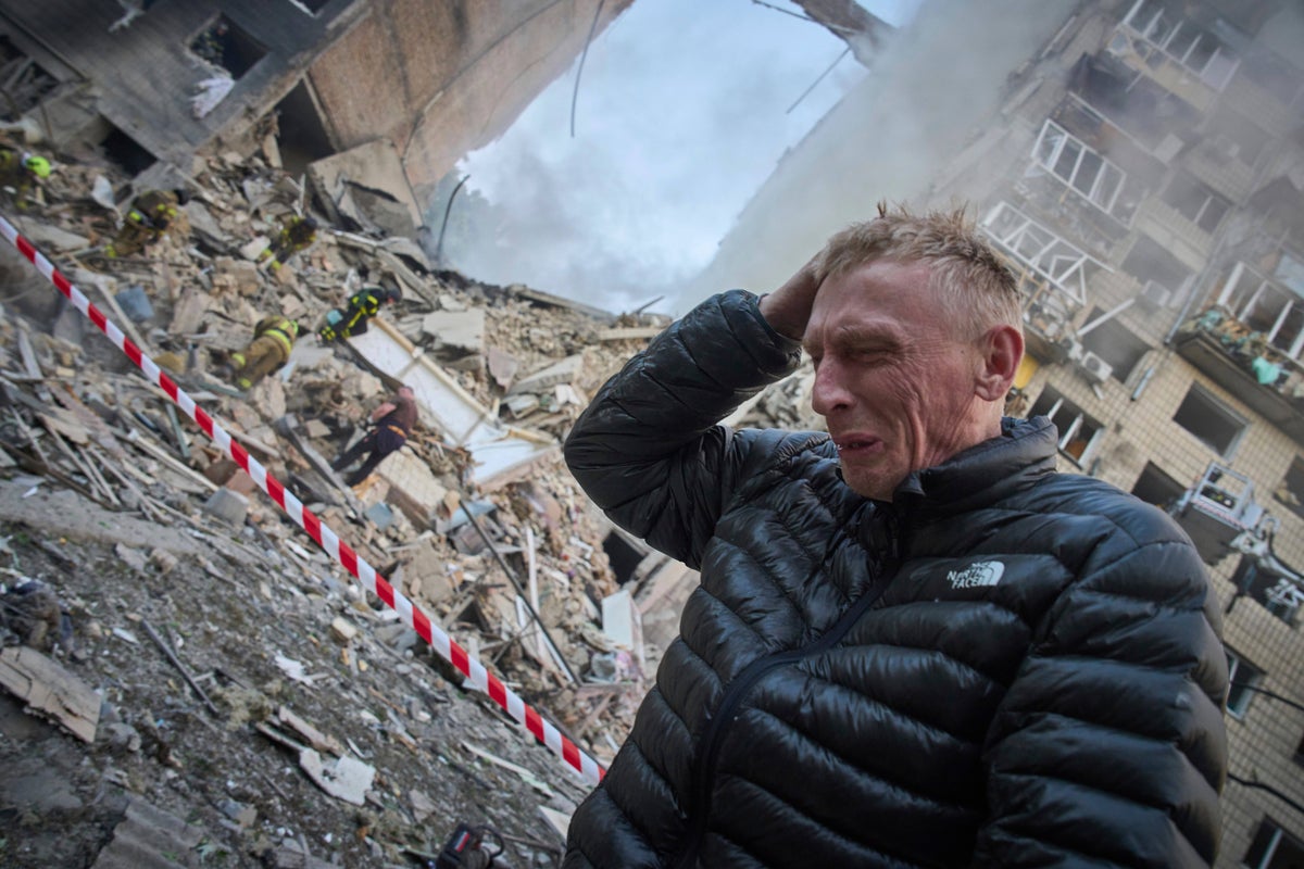 Zelensky seeks help at G7 as Russian drone bombardment kills at least 15