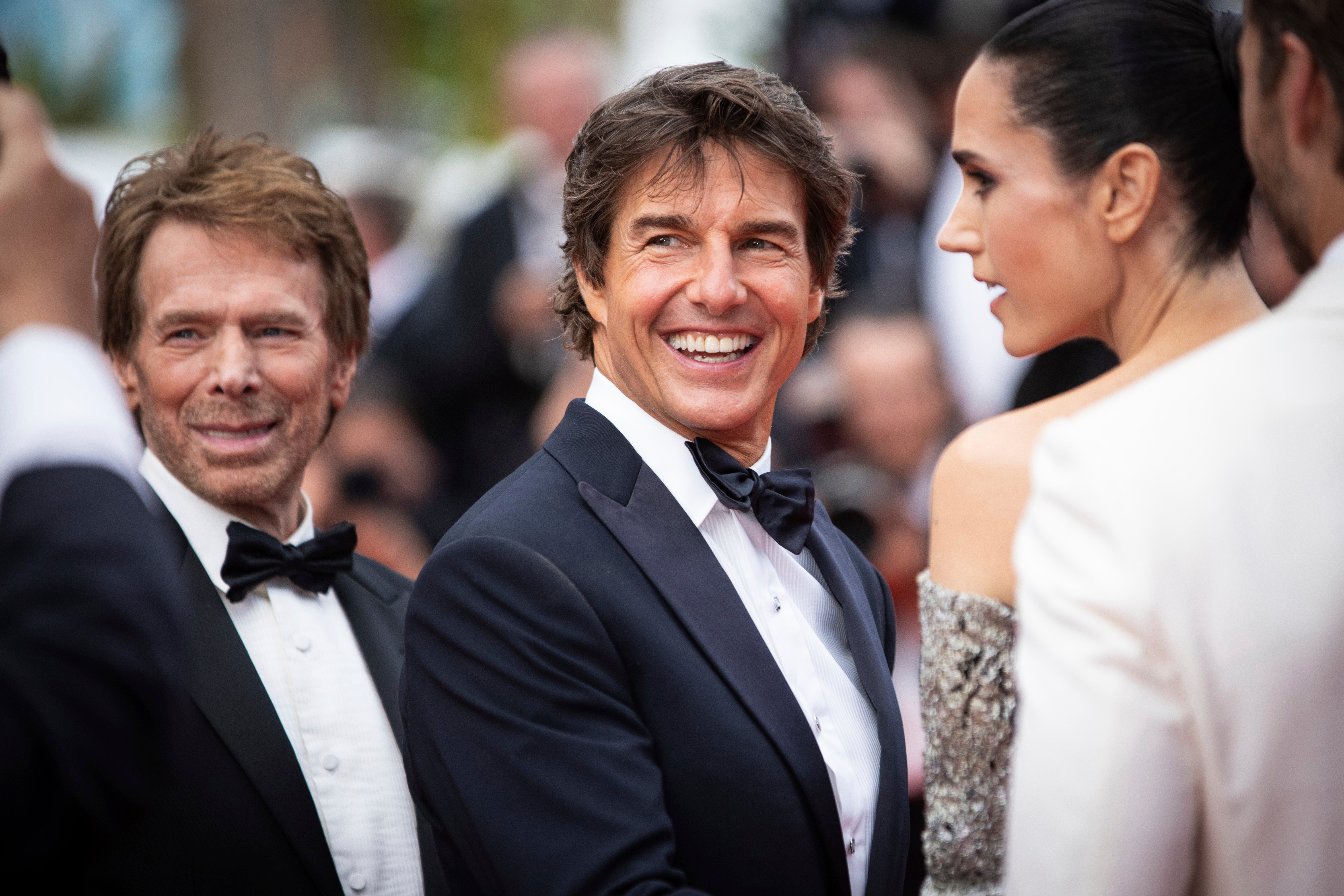 Tom Cruise pappears at the premiere of 