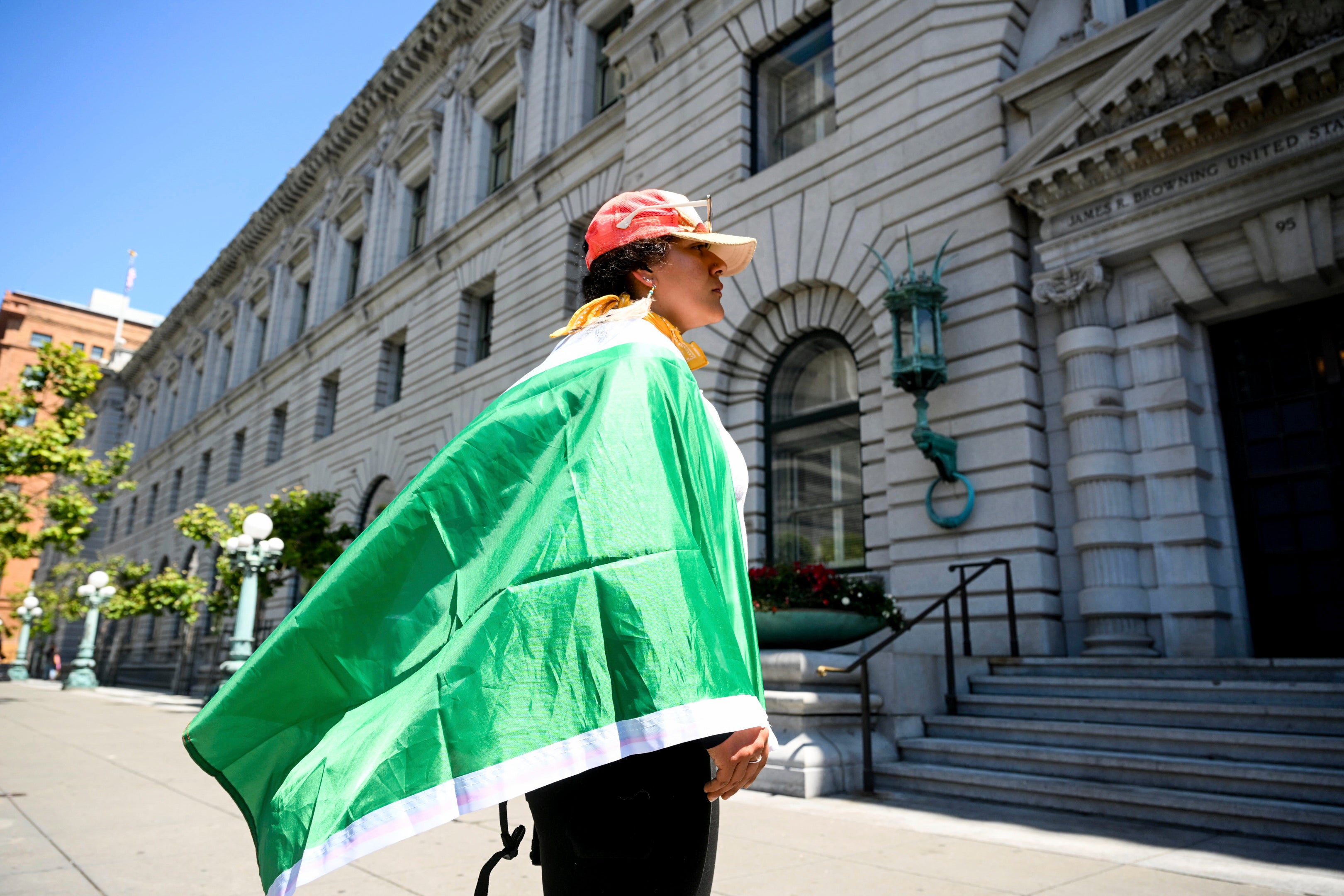 CALIFORNIA-GUARDIA NACIONAL-DEMANDA