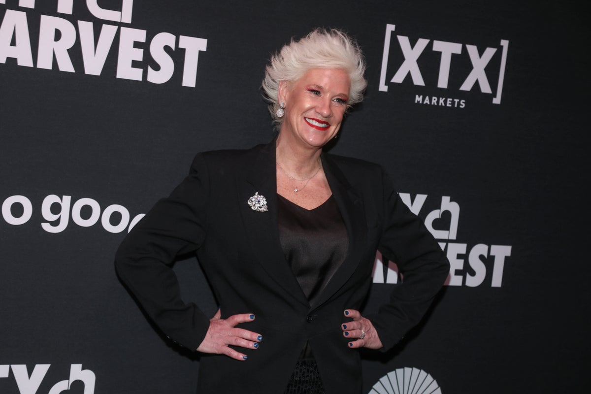Anne Burrell, TV chef who coached the 'Worst Cooks in America,' dies at 55
