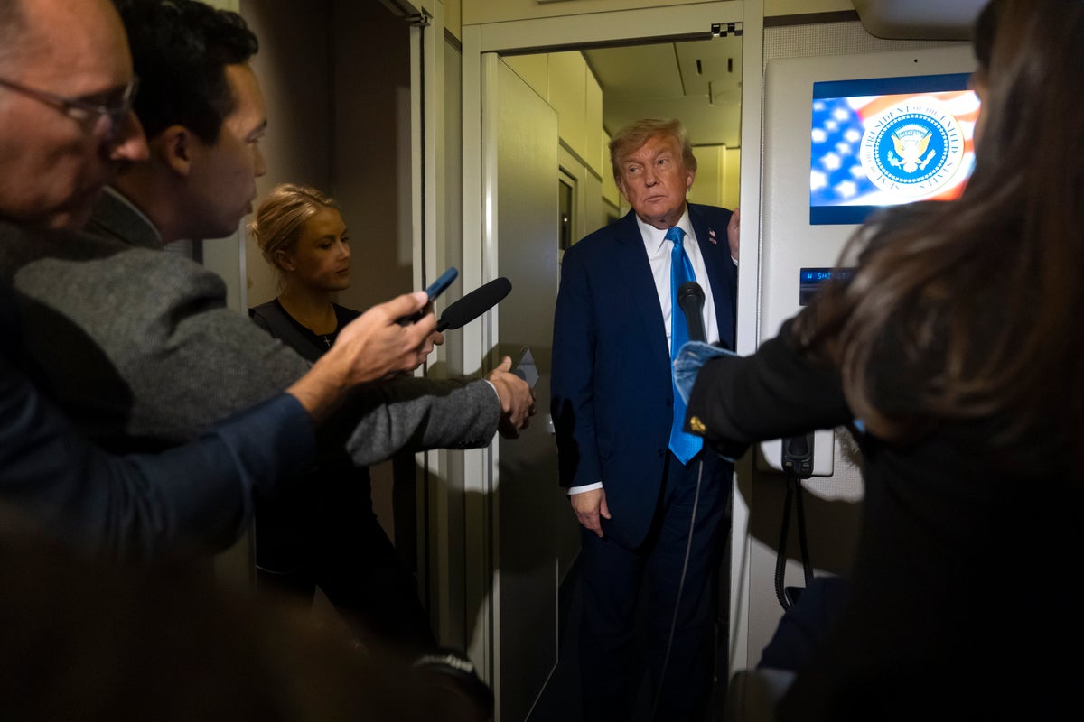 https://static.independent.co.uk/2025/06/18/03/Trump_69014.jpg?width=1200&height=800&crop=1200:800