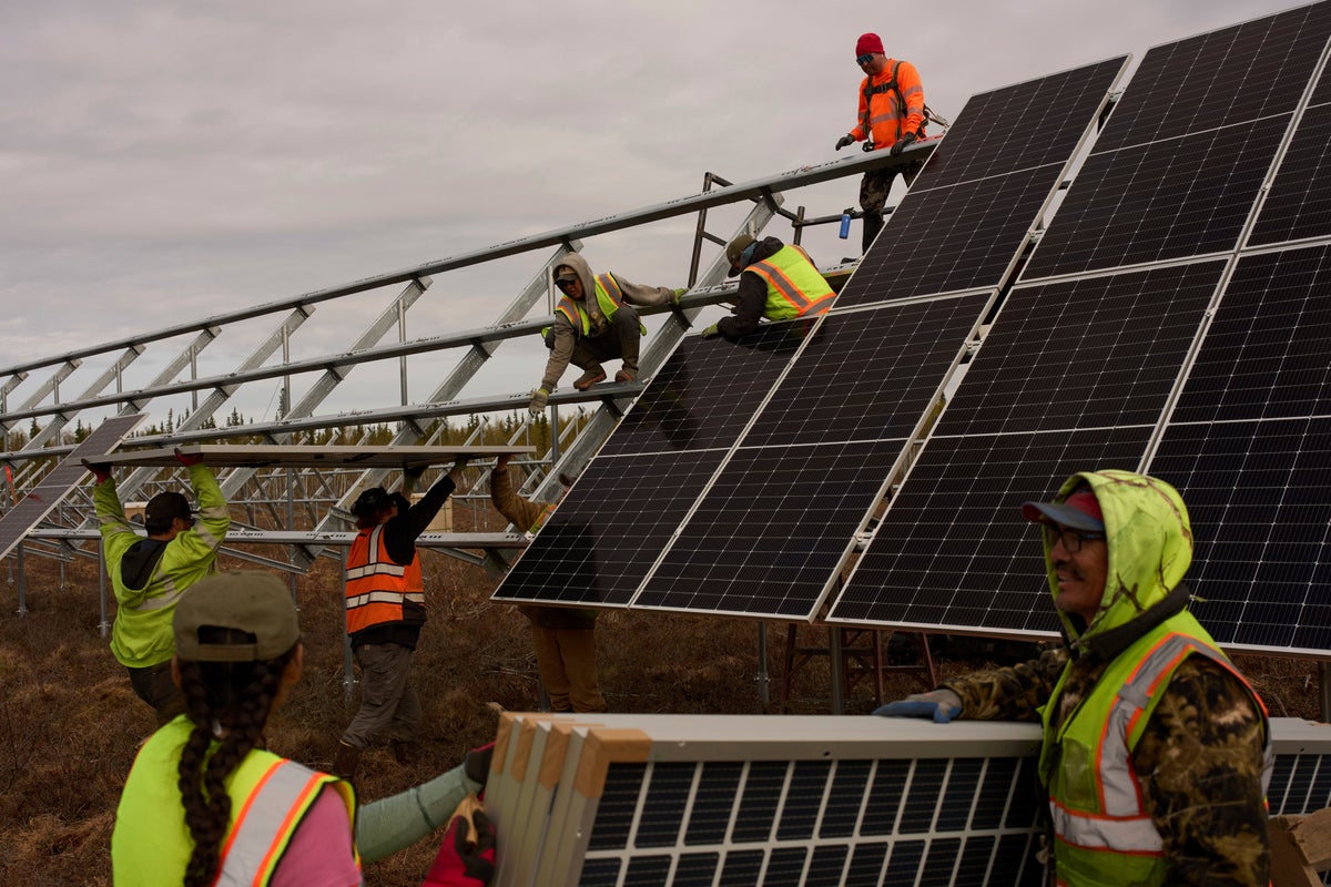 How long do solar panels last and can you recycle them?