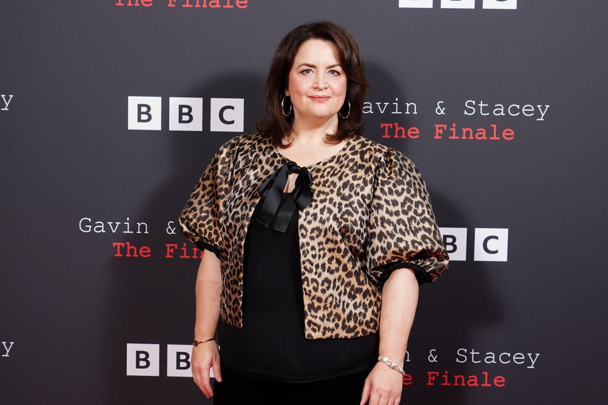 Ruth Jones, David Peet Separate After 26 Years