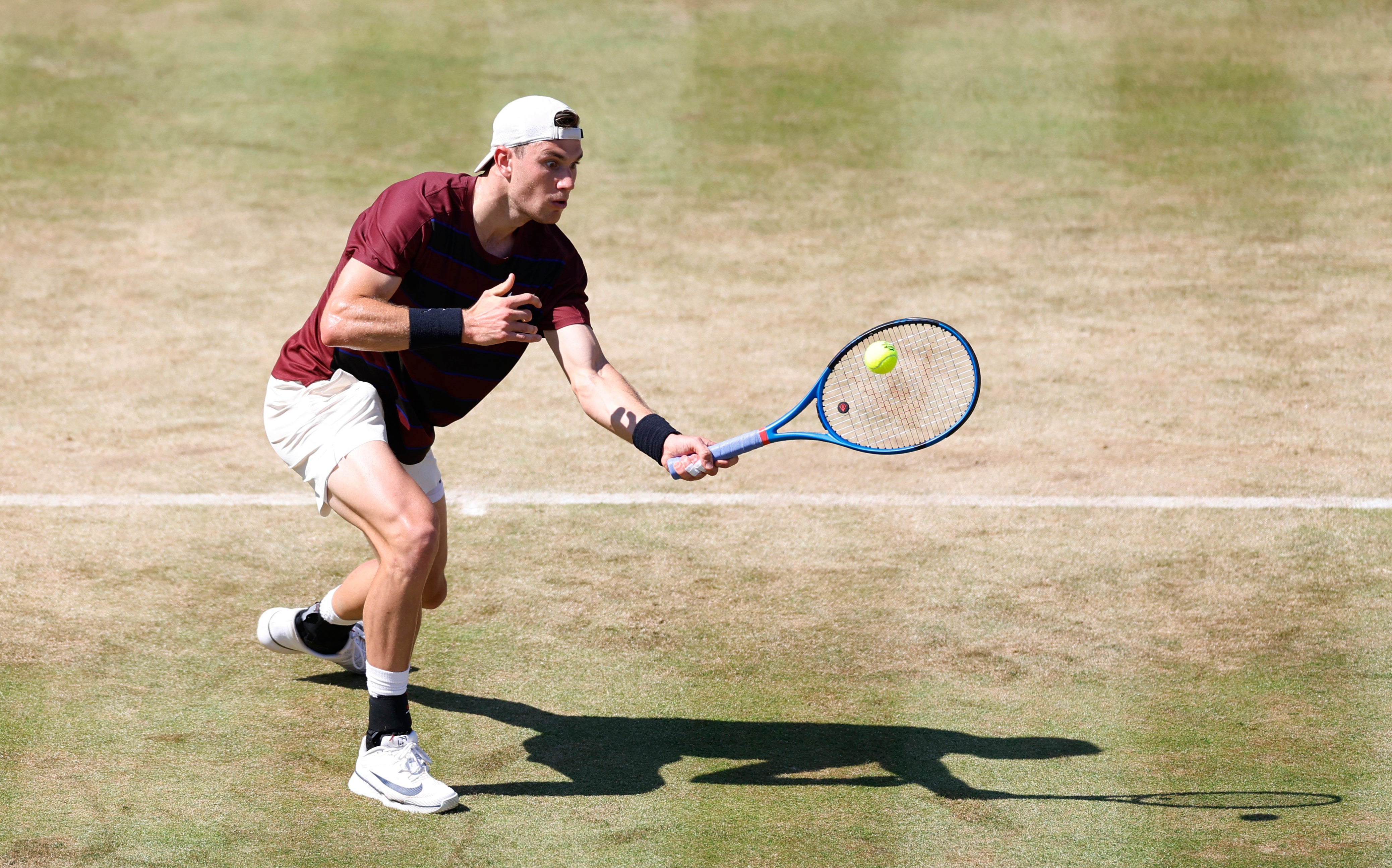Draper sa v štvrťfinále posunul vpred, keď pokračoval v príprave na Wimbledon