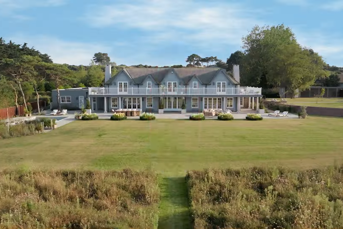 https://static.independent.co.uk/2025/06/18/9/24/Your-Last-Chance-To-Win-This-6M-House-in-Norfolk-00-00-23-(1).png?width=1200&height=800&crop=1200:800