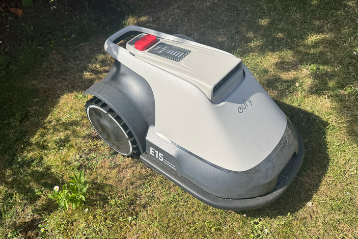 Eufy E15 robot lawnmower