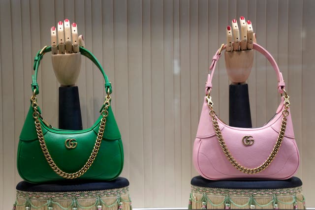 Italy-Global Luxury sales