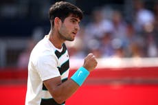 Carlos Alcaraz v Jaume Munar live: Queen’s tennis scores and updates after Fearnley beats Moutet