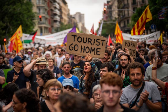 <p>Demonstrations took place against the Formula 1 Barcelona Fan Festival in the popular tourist city</p>