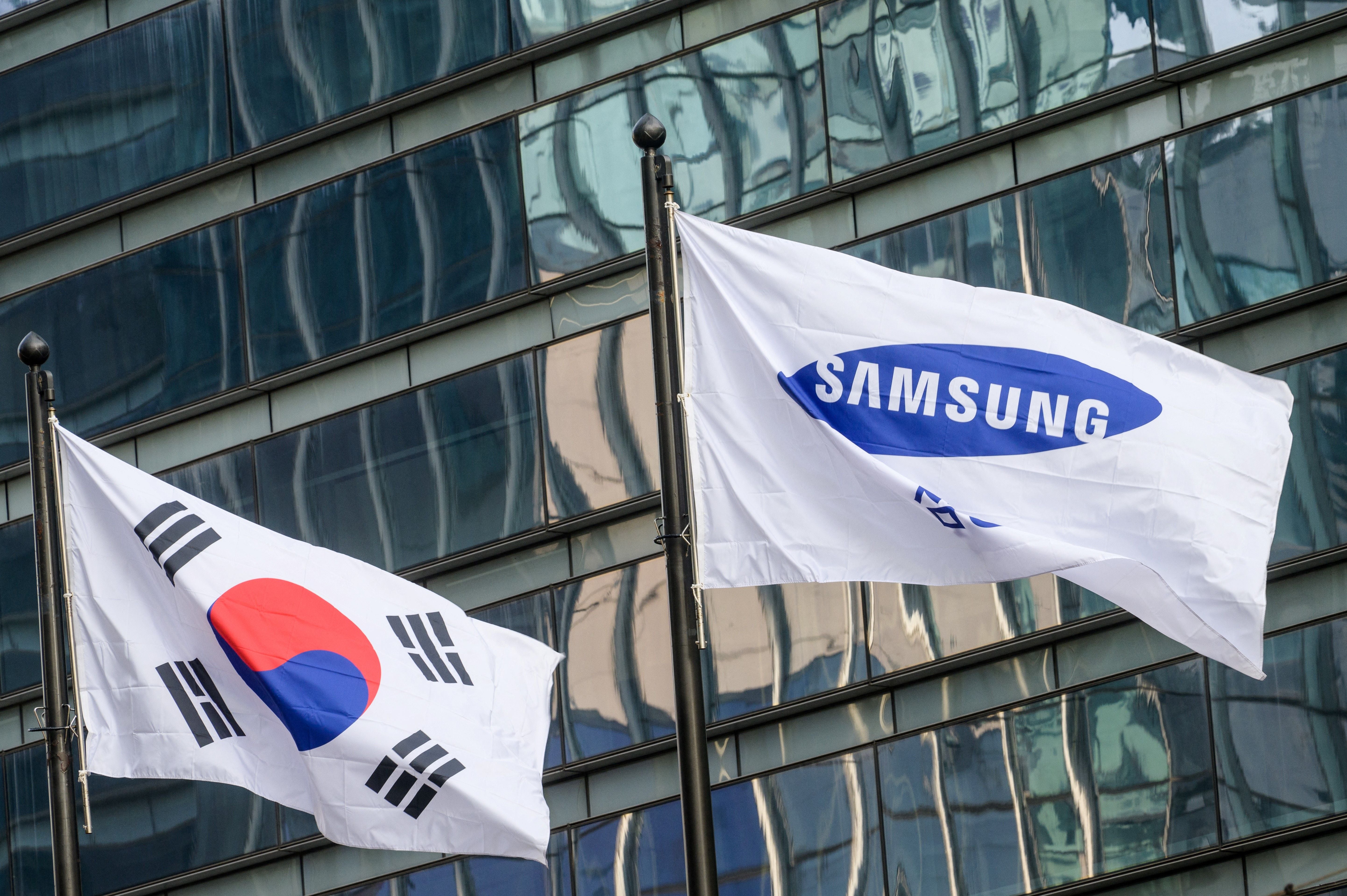 Joseph DeRosa, a top performer in the North American division of Samsung, the South Korean multinational tech behemoth, says he was fired for complaining about his boss's fat-shaming