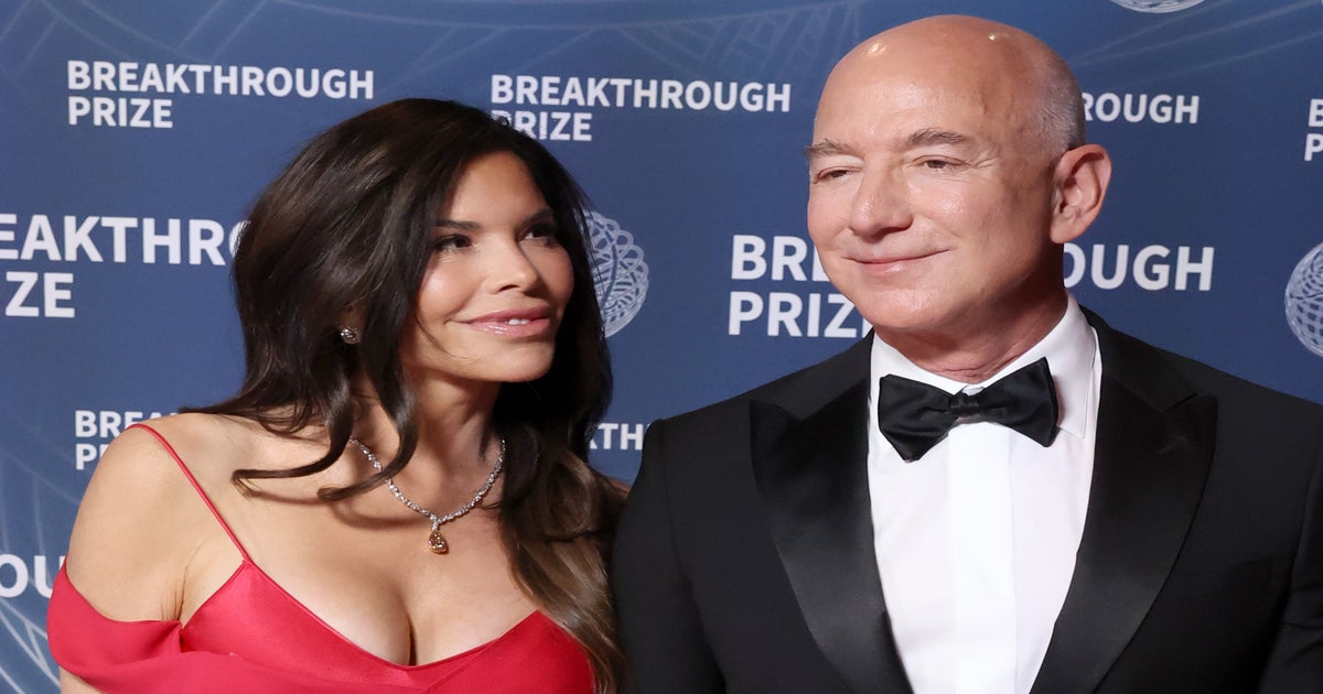 Jeff Bezos and Lauren Sánchez: From global scandal to lavish Venice wedding  | The Independent