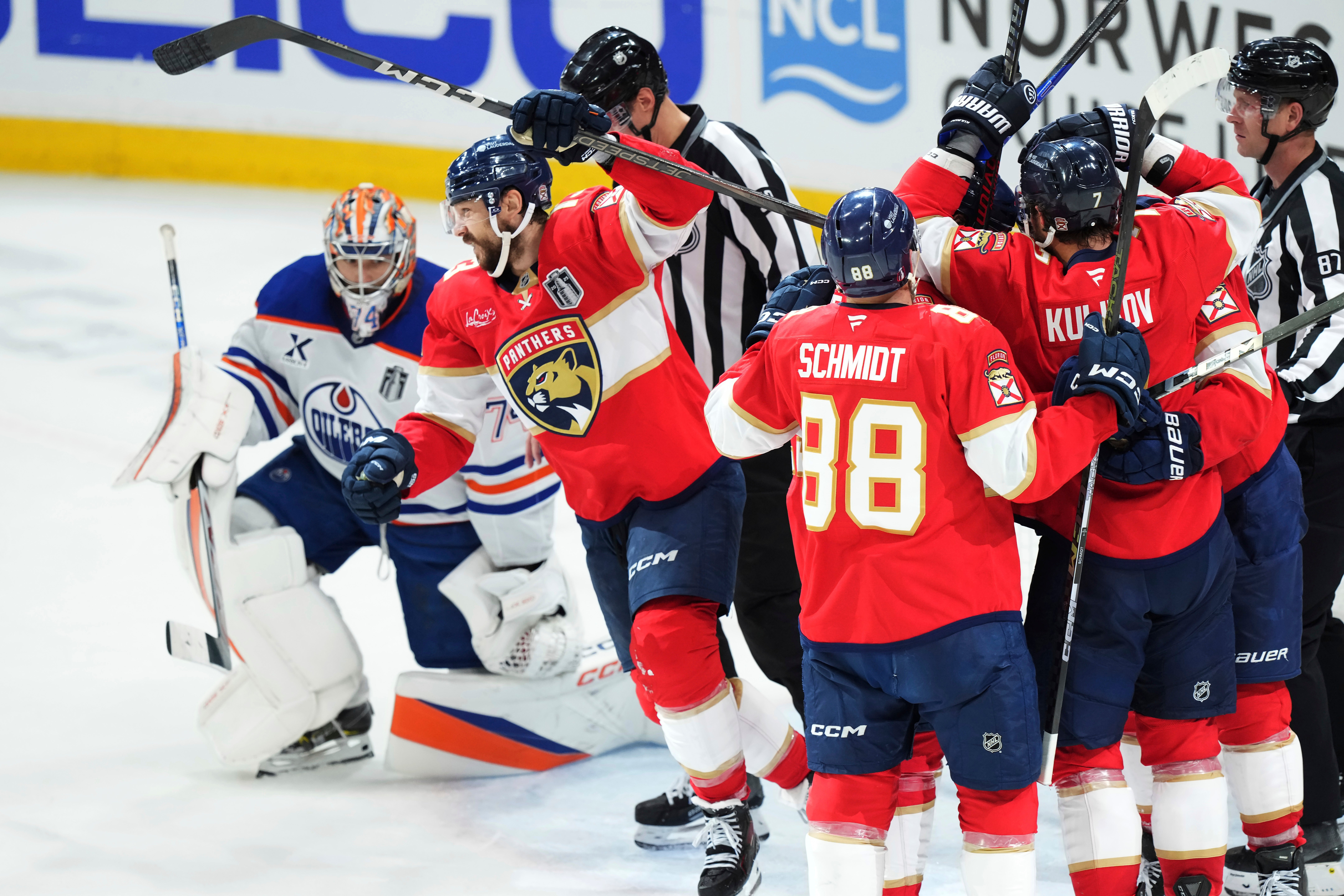 Stanley Cup Oilers Panthers Hockey
