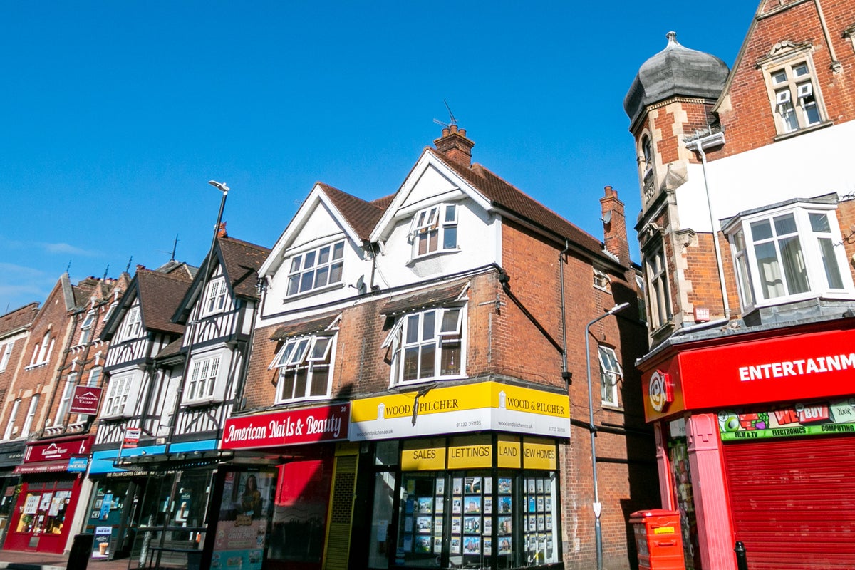 Business news live: FTSE opens higher but retail sales fell sharply in May Business news live: FTSE opens higher but retail sales fell sharply in May