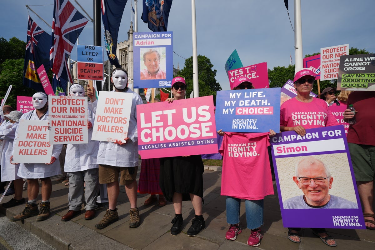 Assisted dying latest: MPs debate historic bill as emotional protesters face off outside parliament