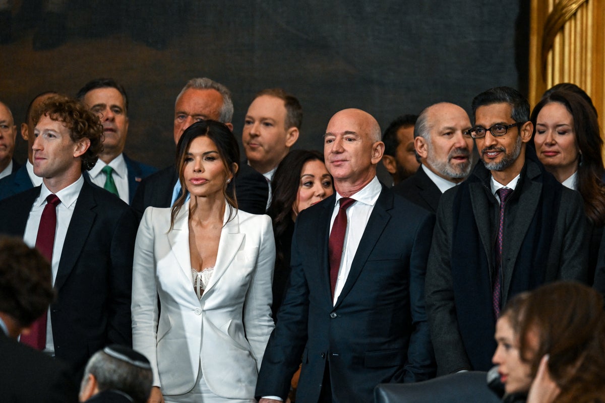 Prime Day special: Amazon gifts Trump team a $1B coupon to let Bezos’ company host federal websites