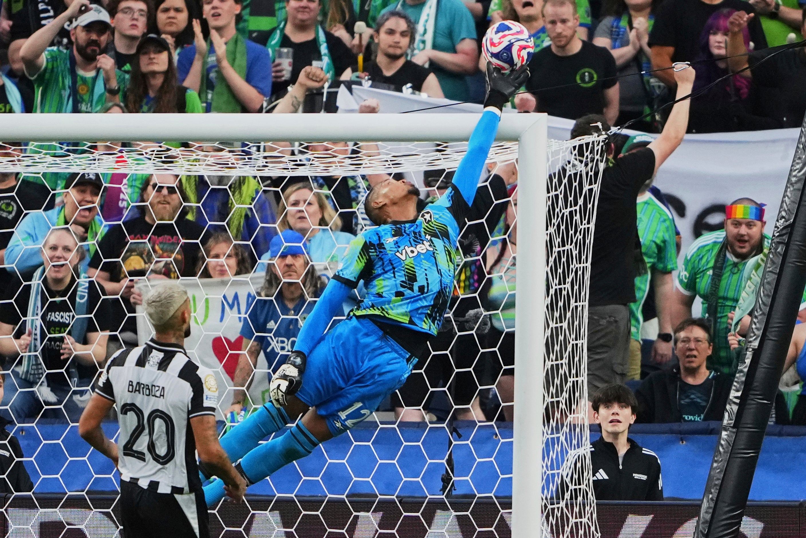 CWC Club World Cup Soccer Photo Gallery