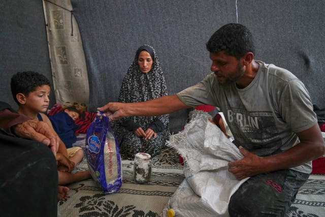 Mideast Wars Gaza Running the Gantlet