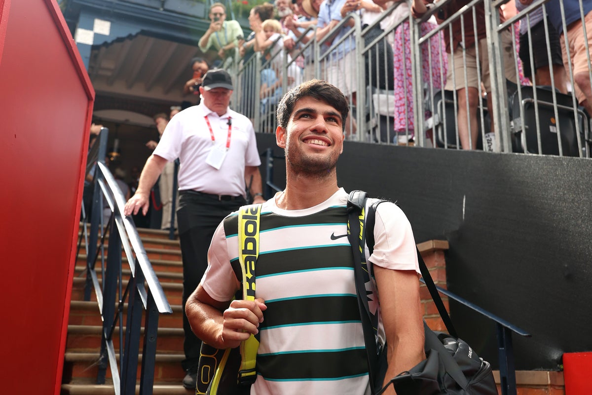 Carlos Alcaraz v Jiri Lehecka live: Tennis score and latest updates from Queen’s final