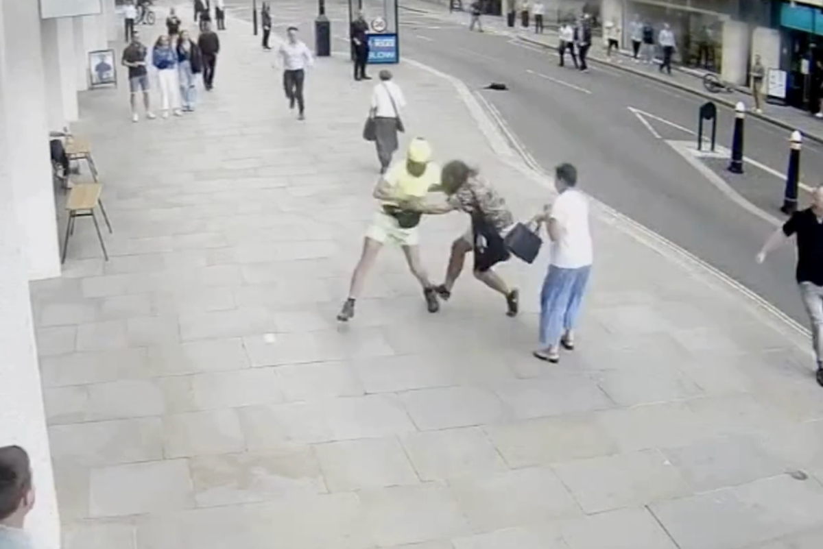 Shoe left behind in scuffle foils ‘Cinderella’ phone snatcher