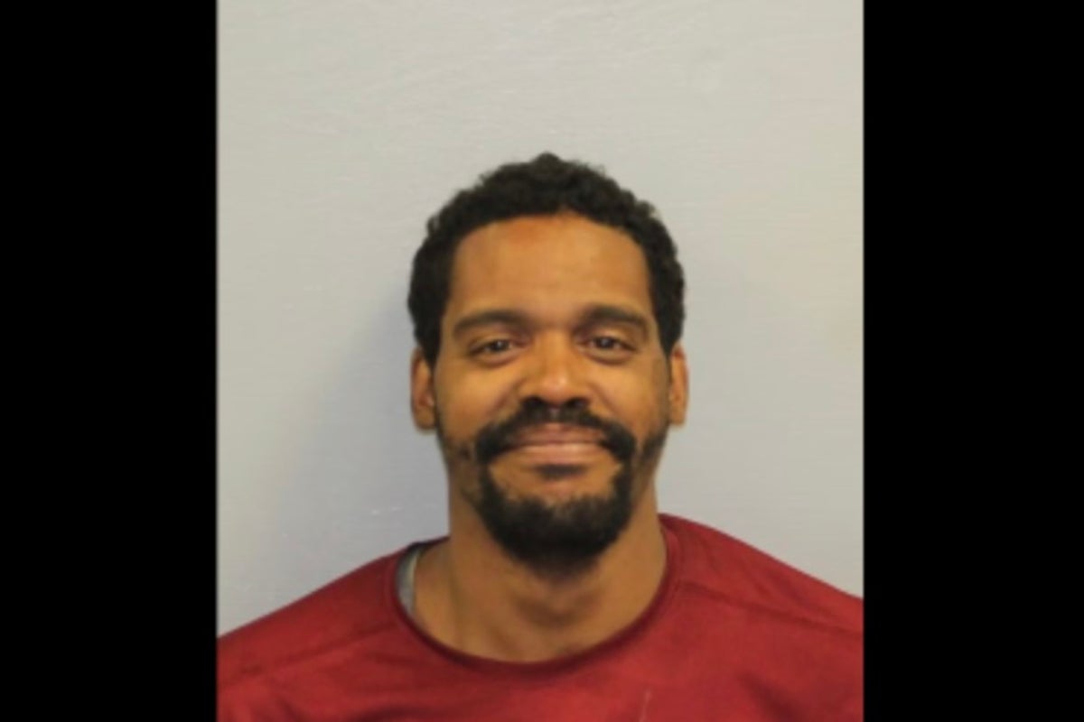 Bungling burglary suspect needed to be rescued after getting trapped in Connecticut chimney
