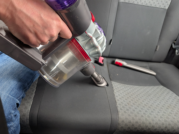 Best car vacuum IndyBest review Dyson car + boat 