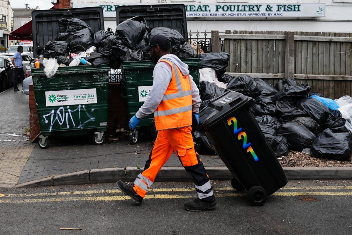 Birmingham bin strike talks break down as council reaches ‘absolute limit’ in pay offer