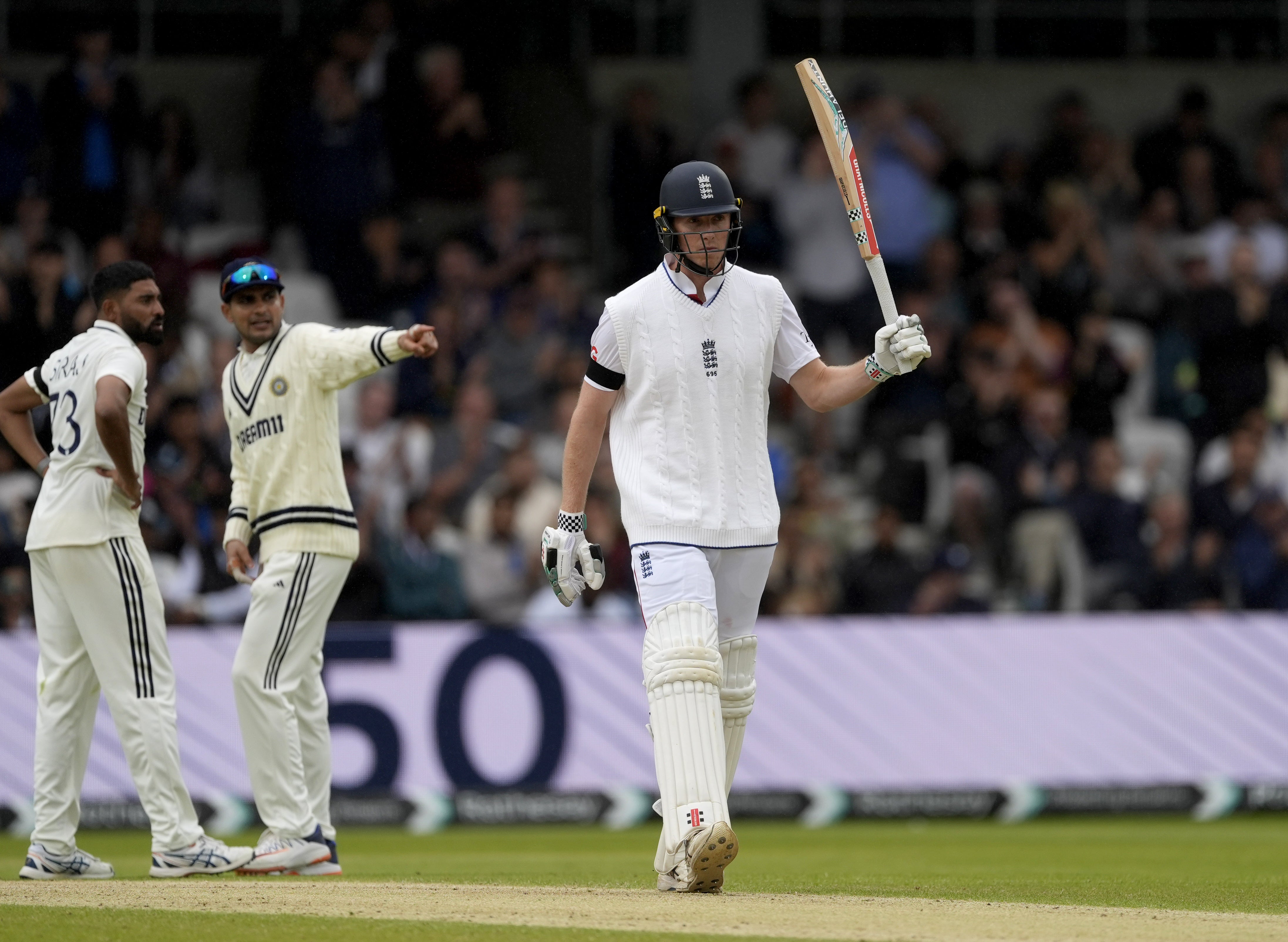Zak Crawley desempenhou seu papel em uma impressionante parceria de abertura com Ben Duckett (Danny Lawson/PA)