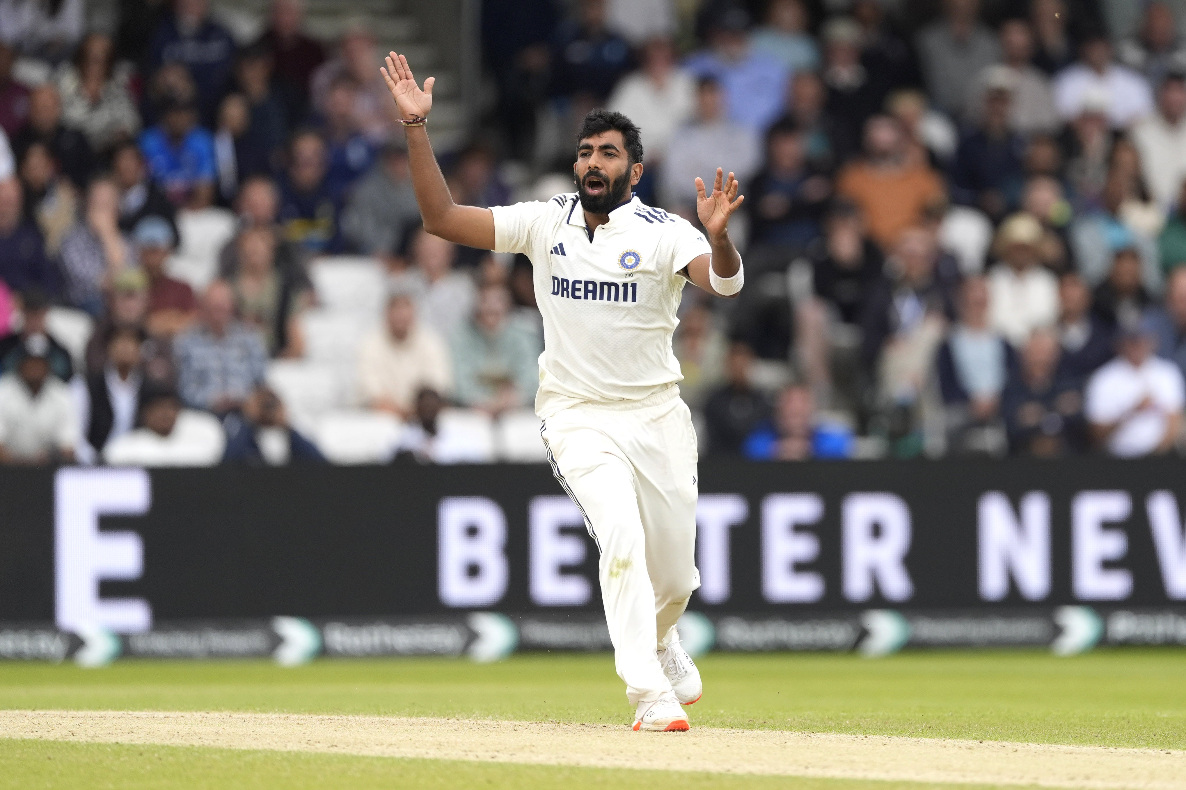 Jasprit Bumrah foi sem wicket nas segundas entradas (Danny Lawson/PA)