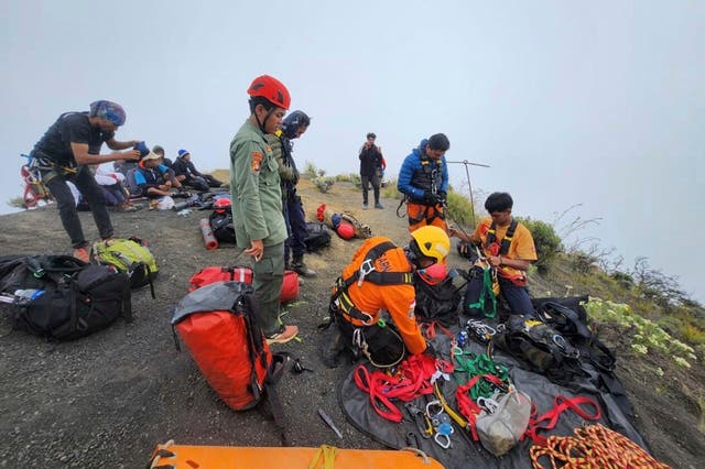 INDONESIA TURISTA BRASILEÑA